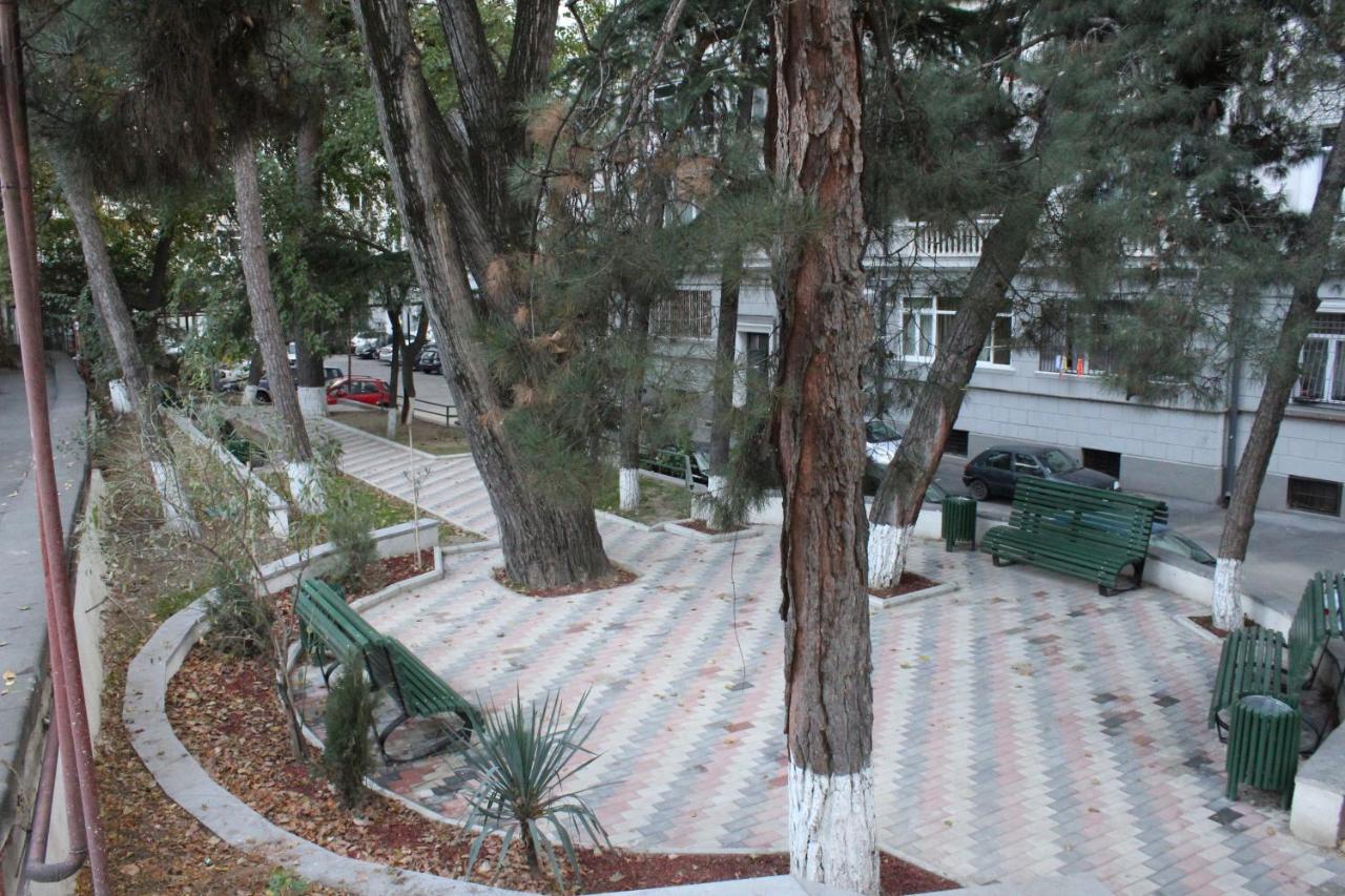 Apartment At Stalin House Tbilisi Exterior foto